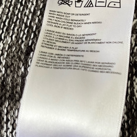 Roxy “Grandpa” Black and Gray Knit Cardigan - Picture 11 of 11